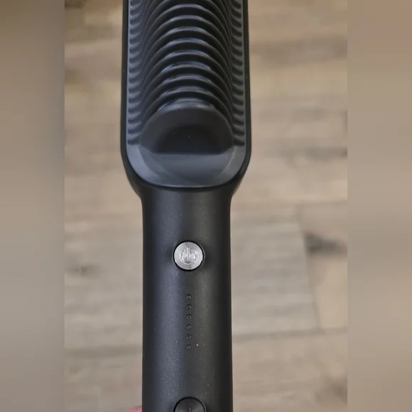 Bundle Of 2: TYMO Pink and Black Ring Hair Straightener And Brush - Picture 4 of 9